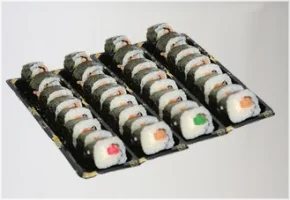 8 kiprol, 8 zalm avocado rol, 8 palingrol, 8 zeewierrol